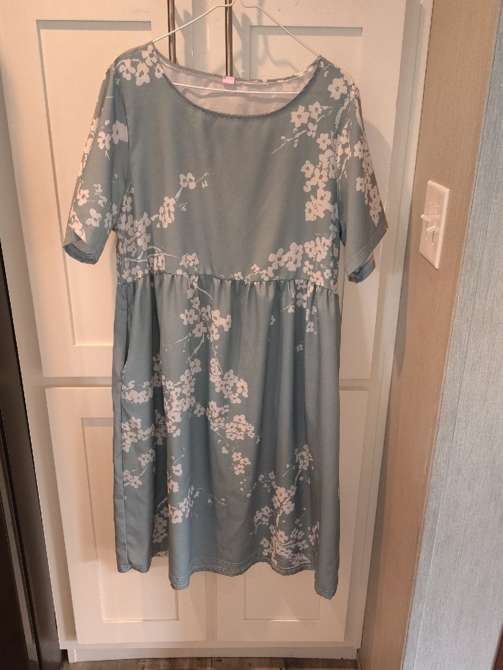 Source Unknown Light Blue Floral Midi Dress